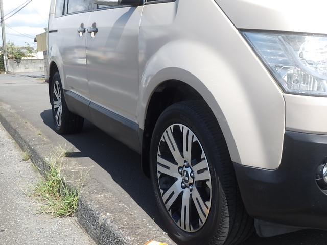 デリカＤ：５ Ｃ２　Ｇ　プレミアム　電動リアゲート　両側パワースライドドア　フロント／サイド／バックカメラ　ナビ　地デジ　ＥＴＣ（4枚目）