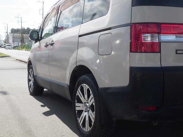 デリカＤ：５ Ｃ２　Ｇ　プレミアム　電動リアゲート　両側パワースライドドア　フロント／サイド／バックカメラ　ナビ　地デジ　ＥＴＣ（5枚目）