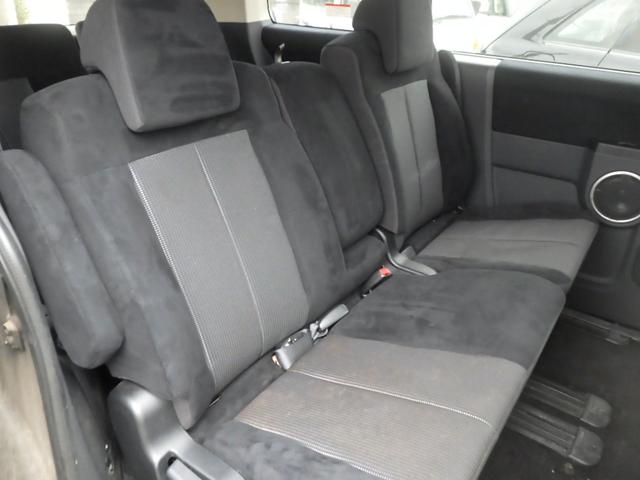 デリカＤ：５ Ｃ２　Ｇ　プレミアム　電動リアゲート　両側パワースライドドア　フロント／サイド／バックカメラ　ナビ　地デジ　ＥＴＣ（11枚目）