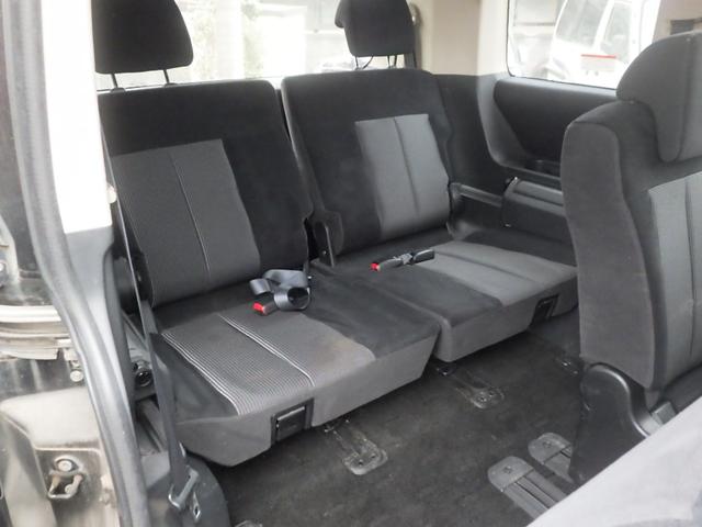 デリカＤ：５ Ｃ２　Ｇ　プレミアム　電動リアゲート　両側パワースライドドア　フロント／サイド／バックカメラ　ナビ　地デジ　ＥＴＣ（12枚目）