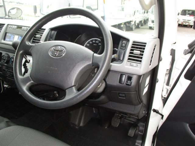 1t冷蔵冷凍 4WD オートマ車 -7℃設定 フルタイム4WD(12枚目)