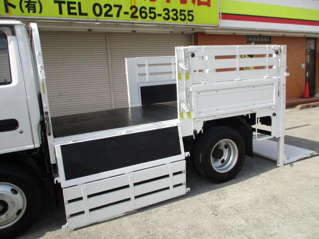 いすゞ エルフトラック ３ｔ 高床 深アオリ 垂直パワーゲート ４ナンバー ６速マニュアル 左電格ミラー 248 0万円 平成26年 14年 群馬県 中古車 価格 Com