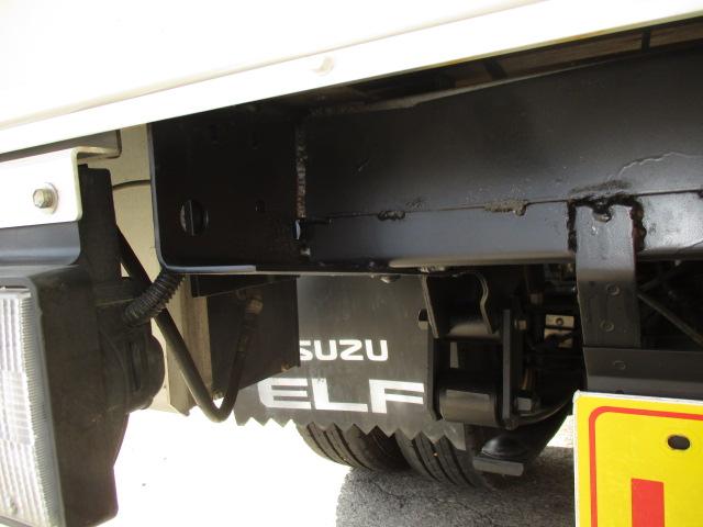 エルフトラック ２ｔ　フルフラットロー　垂直パワーゲート　ナビ　左電格ミラー　ゲート昇降荷重６００Ｋｇ（20枚目）