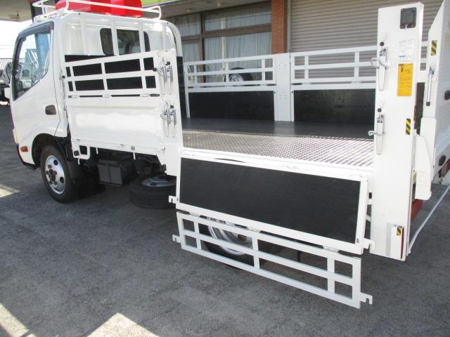 トヨエース ２ｔ　フルジャストロー　垂直パワーゲート　４ＷＤ　ゲート昇降荷重６００Ｋｇ　４ＷＤ切り替え式（7枚目）