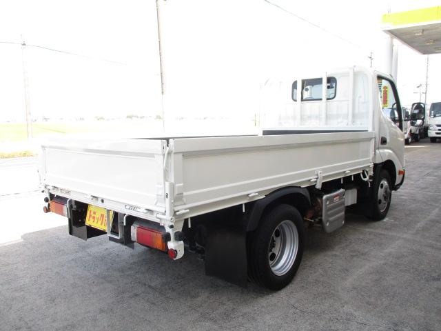 ダイナトラック ２ｔ　フルジャストロー　４ＷＤ　ナビ　バックカメラ　衝突被害軽減ブレーキ　車線逸脱警報装置（3枚目）