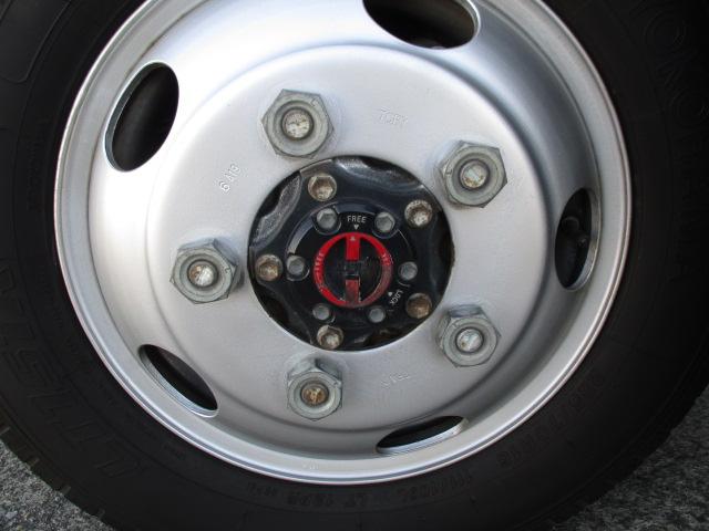 ダイナトラック ２ｔ　フルジャストロー　４ＷＤ　ナビ　バックカメラ　衝突被害軽減ブレーキ　車線逸脱警報装置（19枚目）