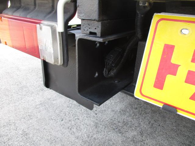 ダイナトラック ２ｔ　フルジャストロー　４ＷＤ　ナビ　バックカメラ　衝突被害軽減ブレーキ　車線逸脱警報装置（24枚目）