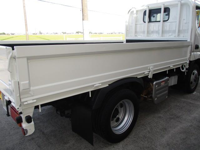 ダイナトラック ２ｔ　フルジャストロー　４ＷＤ　ナビ　バックカメラ　衝突被害軽減ブレーキ　車線逸脱警報装置（36枚目）