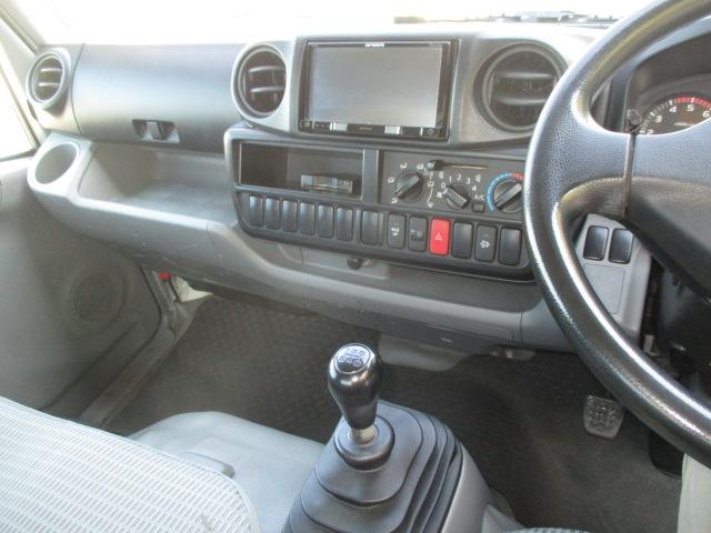 トヨエース １．３５ｔ　シングルジャストロー　４ＷＤ　ナビ　フルタイム４ＷＤ（12枚目）