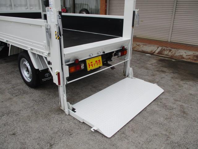 トヨエース １ｔ　シングルジャストロー　垂直ゲート　４ＷＤ　オートマ車　ナビ　バックカメラ　ゲート昇降荷重６００Ｋｇ　フルタイム４ＷＤ（5枚目）