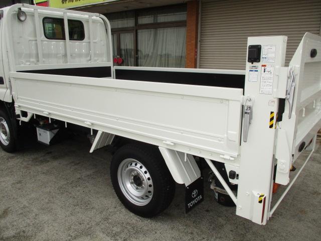 トヨエース １ｔ　シングルジャストロー　垂直ゲート　４ＷＤ　オートマ車　ナビ　バックカメラ　ゲート昇降荷重６００Ｋｇ　フルタイム４ＷＤ（37枚目）