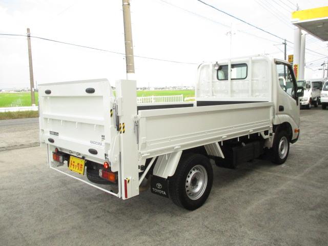 トヨエース １．４ｔ　シングルジャストロー　垂直パワーゲート　オートマ車　ナビ　バックカメラ　ゲート昇降荷重６００Ｋｇ（3枚目）
