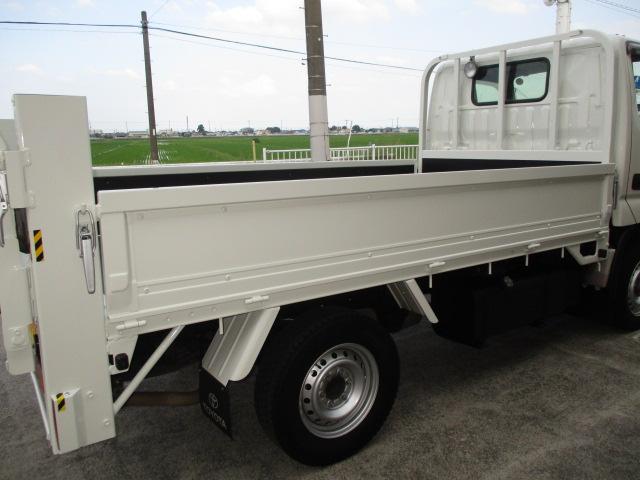 トヨエース １．４ｔ　シングルジャストロー　垂直パワーゲート　オートマ車　ナビ　バックカメラ　ゲート昇降荷重６００Ｋｇ（33枚目）