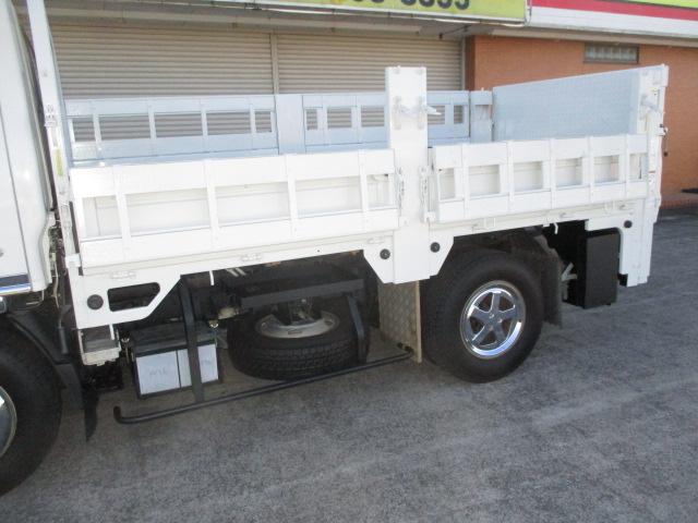 エルフトラック 3t カスタム 高床 垂直パワーゲート バックカメラ ゲート昇降荷重600Kg(10枚目)