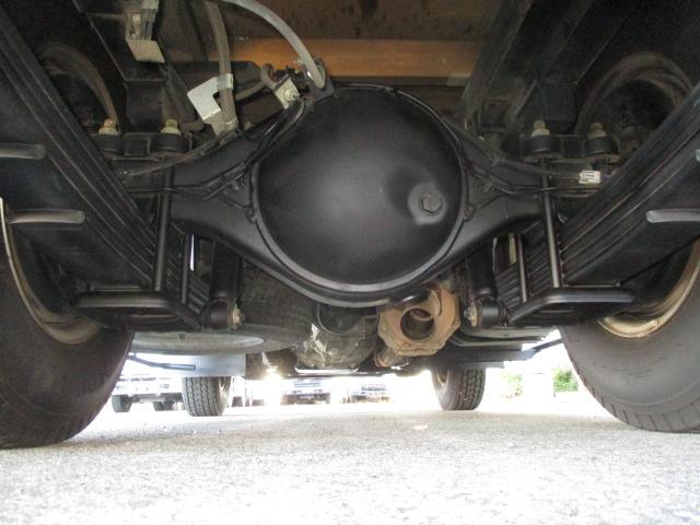 エルフトラック 3t カスタム 高床 垂直パワーゲート バックカメラ ゲート昇降荷重600Kg(26枚目)