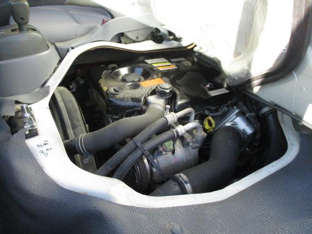 エルフトラック １．５ｔ　Ｗキャブ　フルフラットロー　４ＷＤ　オートマ車　４ＷＤ切り替え式（5枚目）