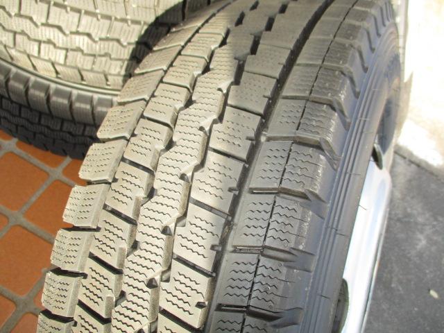 エルフトラック １．５ｔ　Ｗキャブ　フルフラットロー　４ＷＤ　オートマ車　４ＷＤ切り替え式（19枚目）