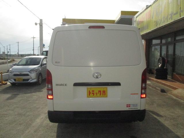 ハイエースバン １ｔ　冷蔵冷凍　４ＷＤ　オートマ車　－２２℃設定　フルタイム４ＷＤ（32枚目）