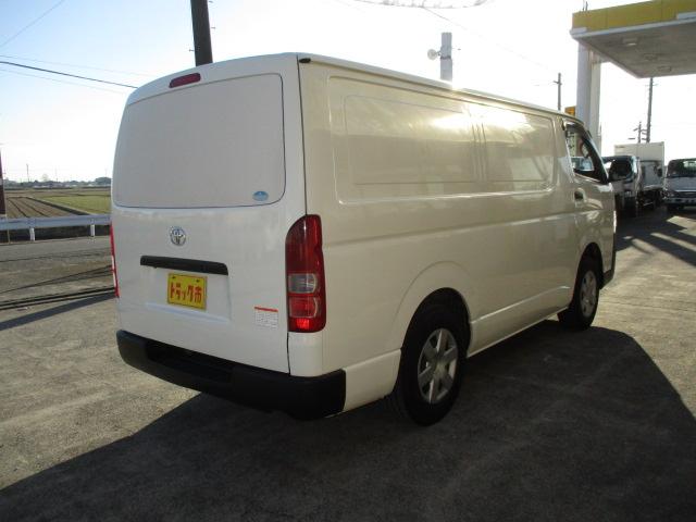 ハイエースバン １ｔ　冷蔵冷凍　４ＷＤ　オートマ車　－７℃設定）バックカメラ　電格ミラー　フルタイム４ＷＤ（3枚目）