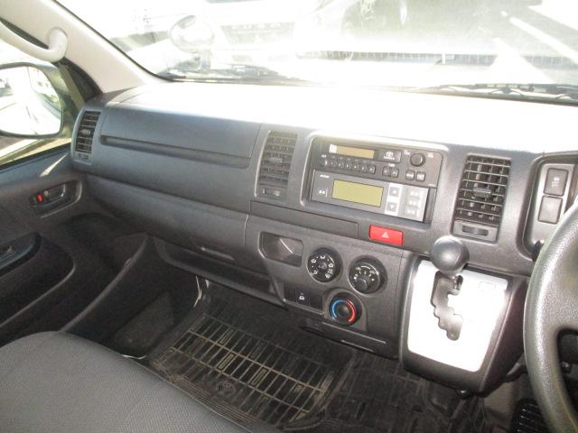 ハイエースバン １ｔ　冷蔵冷凍　４ＷＤ　オートマ車　－７℃設定）バックカメラ　電格ミラー　フルタイム４ＷＤ（16枚目）