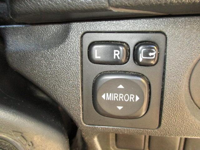 ハイエースバン １ｔ　冷蔵冷凍　４ＷＤ　オートマ車　－７℃設定）バックカメラ　電格ミラー　フルタイム４ＷＤ（17枚目）