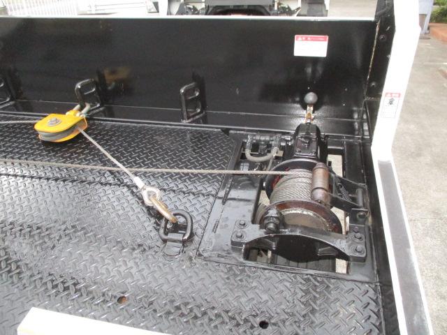 デュトロ ３ｔ　セフティーローダー　ラジコン　ナビ　衝突被害軽減ブレーキ　車線逸脱警報装置（5枚目）