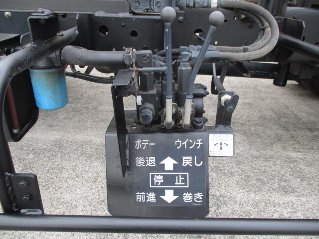 デュトロ ３ｔ　セフティーローダー　ラジコン　ナビ　衝突被害軽減ブレーキ　車線逸脱警報装置（7枚目）