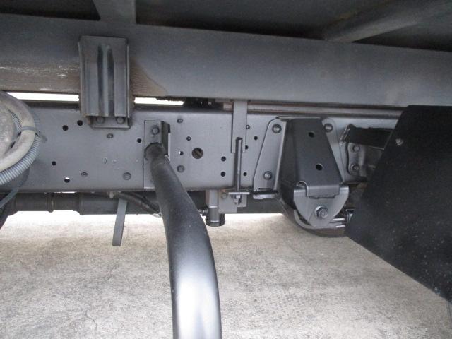 デュトロ ３ｔ　セフティーローダー　ラジコン　ナビ　衝突被害軽減ブレーキ　車線逸脱警報装置（27枚目）