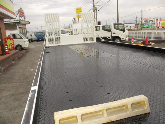 デュトロ ３ｔ　セフティーローダー　ラジコン　ナビ　衝突被害軽減ブレーキ　車線逸脱警報装置（46枚目）