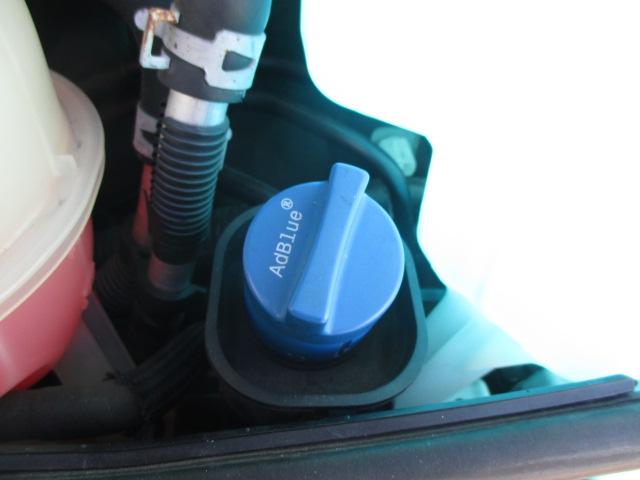 ハイエースバン 0.9t 冷蔵冷凍 4WD オートマ車 -22℃設定 二重扉 フルタイム4WD バックカメラ(14枚目)