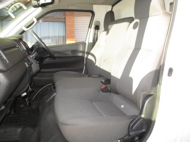 ハイエースバン 0.9t 冷蔵冷凍 4WD オートマ車 -22℃設定 二重扉 フルタイム4WD バックカメラ(16枚目)