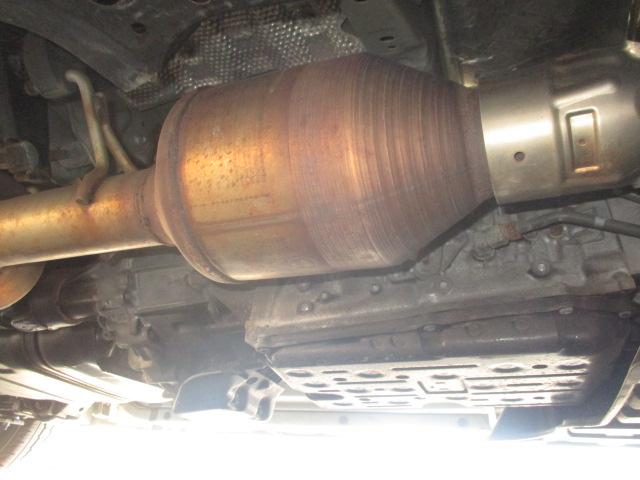 ハイエースバン 0.9t 冷蔵冷凍 4WD オートマ車 -22℃設定 二重扉 フルタイム4WD バックカメラ(29枚目)