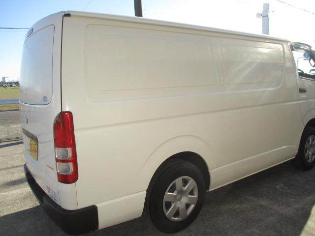 ハイエースバン 0.9t 冷蔵冷凍 4WD オートマ車 -22℃設定 二重扉 フルタイム4WD バックカメラ(35枚目)