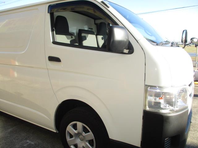 ハイエースバン 0.9t 冷蔵冷凍 4WD オートマ車 -22℃設定 二重扉 フルタイム4WD バックカメラ(38枚目)