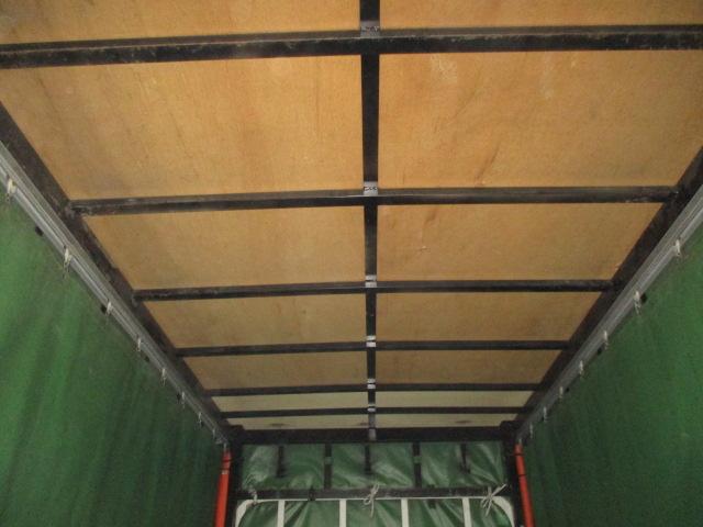 タイタントラック １．５５ｔ　フルワイドロー　カーテン　幌　４ＷＤ　４ＷＤ切り替え式（5枚目）