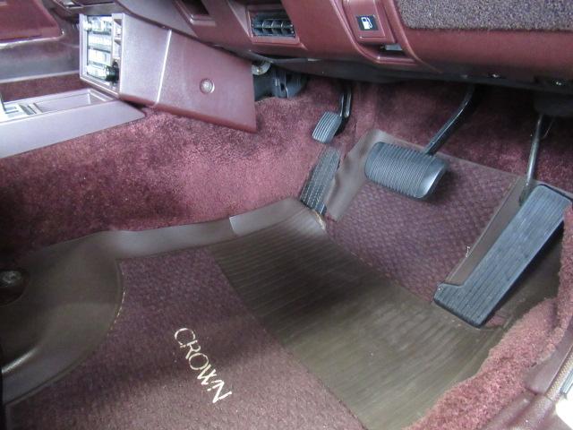 クラウン HT2000ツインカム24ロイヤルサルーンスーパーチャージャー 内外装ノーマル車 取説 記録簿(45枚目)