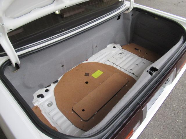 クラウン HT2000ツインカム24ロイヤルサルーンスーパーチャージャー 内外装ノーマル車 取説 記録簿(59枚目)