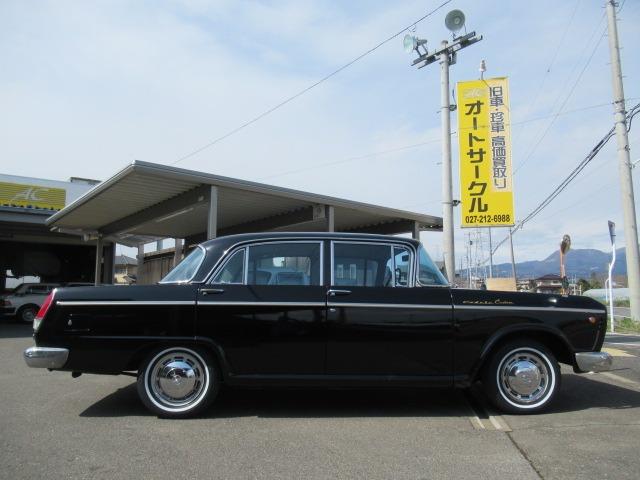 セドリック 　１９００カスタム　エンジンＯ／Ｈ　ベンチシート６人乗り（3枚目）