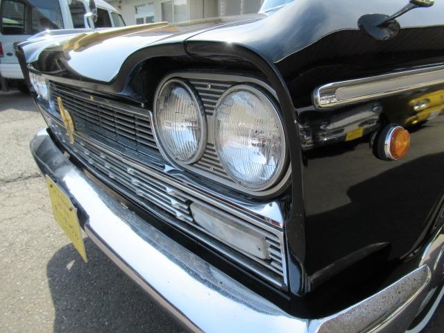 セドリック 　１９００カスタム　エンジンＯ／Ｈ　ベンチシート６人乗り（8枚目）