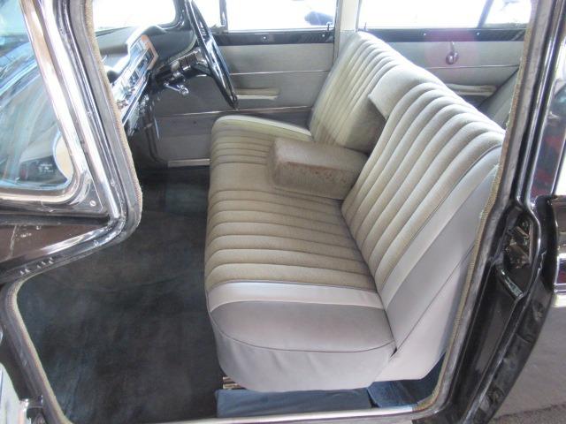 セドリック 　１９００カスタム　エンジンＯ／Ｈ　ベンチシート６人乗り（37枚目）