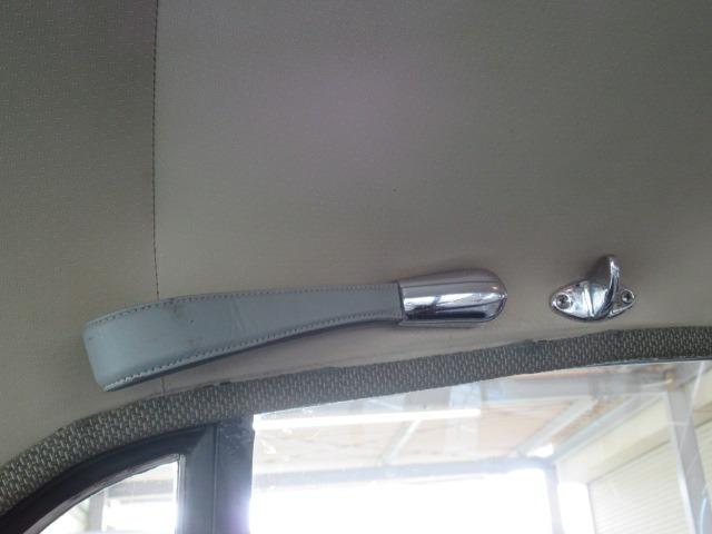 セドリック 　１９００カスタム　エンジンＯ／Ｈ　ベンチシート６人乗り（48枚目）