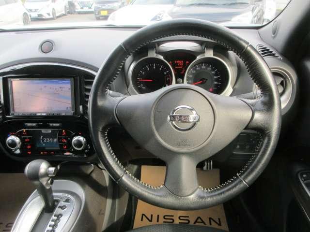 ジューク １５ＲＸ　Ｖアーバンセレクション　１５ＲＸ　Ｖ　アーバンセレクション◆ワンオ－ナ－車◆エマブレ・車線逸脱警報・横滑り防止◆アイドリングＳ◆キセノンヘッドライト◆アラウンドビュ－モニタ－◆Ｍナビ・ＴＶ・ＤＶＤ・ＢＴ・録音機能◆１７ＡＷ◆（4枚目）