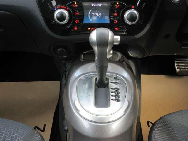 ジューク １５ＲＸ　Ｖアーバンセレクション　１５ＲＸ　Ｖ　アーバンセレクション◆ワンオ－ナ－車◆エマブレ・車線逸脱警報・横滑り防止◆アイドリングＳ◆キセノンヘッドライト◆アラウンドビュ－モニタ－◆Ｍナビ・ＴＶ・ＤＶＤ・ＢＴ・録音機能◆１７ＡＷ◆（8枚目）