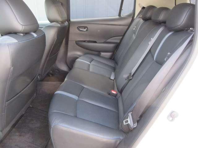 リーフ e+ G レンタアップ◆62kw◆12セグメント◆プロパイロット◆BOSEサウンド◆充電ケーブル◆EV専用コネクトナビ・TV◆AVM◆ETC2.0◆Sミラ-◆エマブレ・踏み間違え防止・車線逸脱・シートH(16枚目)