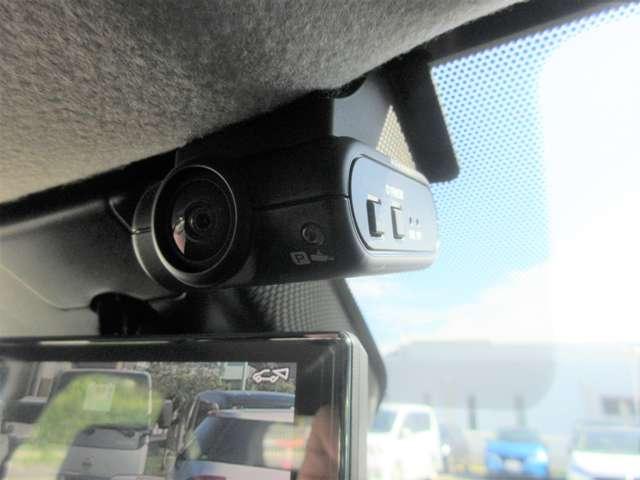 オーラ G 90周年記念車 G 90周年記念車◆展示試乗車UP◆エマブレ・踏み間違い防止・車線逸脱警報・横滑り防止◆BOSE◆プロパイロット◆Mナビ・TV・DVD・BT・USB・ETC・ドラレコ・Sミラ-◆AVM◆HBA(9枚目)