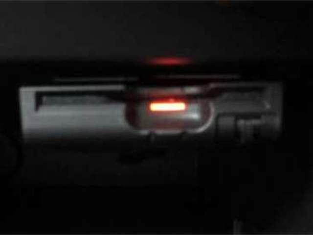 ノート ニスモ S NISMO S専用チューン◆NISMO専用チューニングRECARO製スポーツシート〈前席)◆NISMO専用ボディ補強◆NISMO専用エキゾーストテールエンド(テール径:Φ85◆NISMO16インチAW(9枚目)