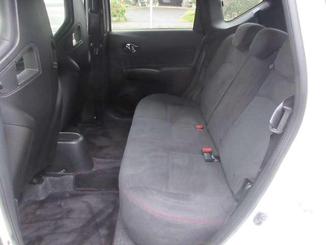 ノート ニスモ S NISMO S専用チューン◆NISMO専用チューニングRECARO製スポーツシート〈前席)◆NISMO専用ボディ補強◆NISMO専用エキゾーストテールエンド(テール径:Φ85◆NISMO16インチAW(16枚目)