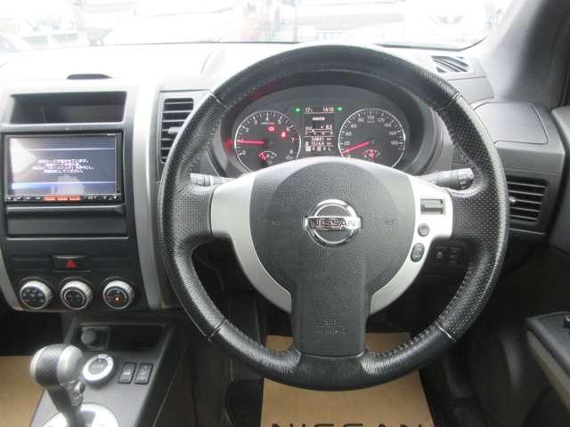 エクストレイル 20Xtt ブラック エクストリーマーX 20Xtt ブラックエクストリーマーX 4WD ハイパ-ルーフレ-ル 防水シート◆全席シートヒ-タ-◆キセノンヘッドライト◆クルlコン◆Mナビ・TV・CD・BT・ETC◆バックカメラ(4枚目)