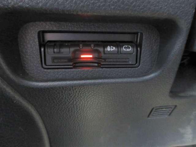 エクストレイル 20Xtt ブラック エクストリーマーX 20Xtt ブラックエクストリーマーX 4WD ハイパ-ルーフレ-ル 防水シート◆全席シートヒ-タ-◆キセノンヘッドライト◆クルlコン◆Mナビ・TV・CD・BT・ETC◆バックカメラ(8枚目)