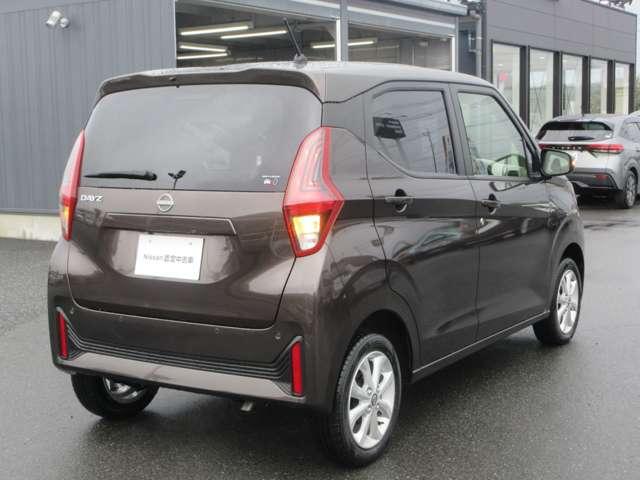 デイズ X X 4WD 試乗車UP◆メモリーナビMM223D-L◆TV・BT◆アラウンビュ-M◆ETC2.0◆前後ドラレコ◆LEDライト◆14インチAW◆エマブレ◆踏み間違い◆車線逸脱警報◆SOSコ-ル◆シートH(20枚目)